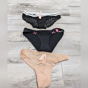 Victorias Secret women’s underwear panties Small NWT